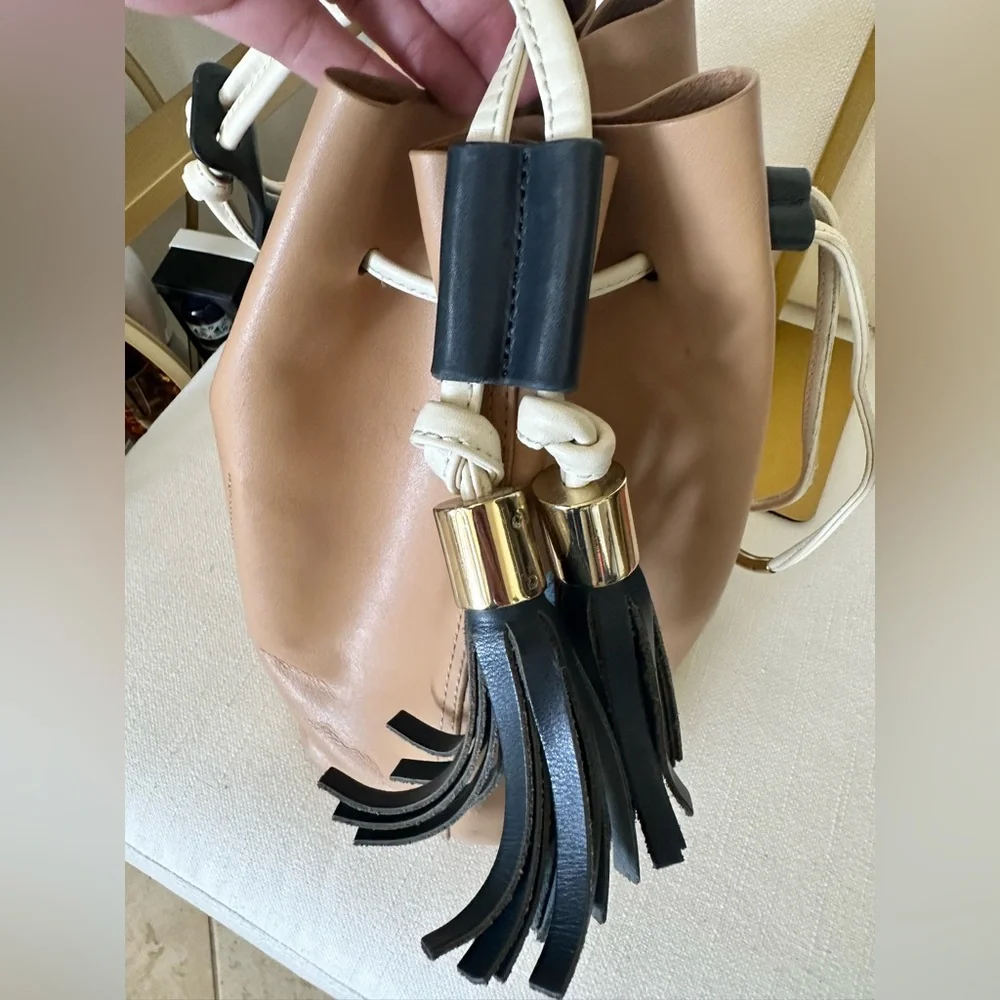 Vince Camuto Lorin Drawstring Leather Bucket Bag